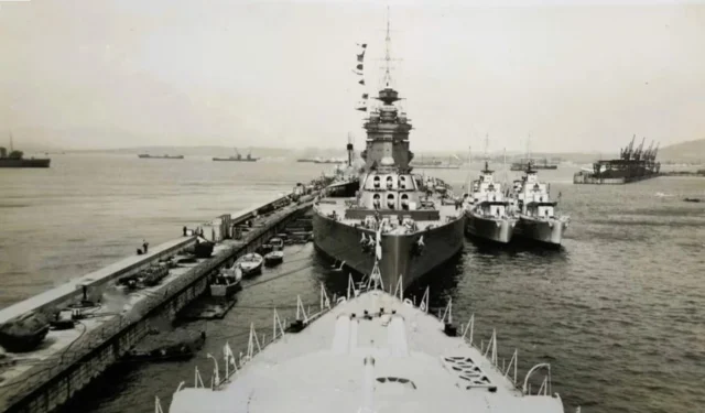The battleship HMS Rodney berthed astern of the battlecruiser HMS Hood at Gibraltar’s Detached Mole during the 1930s.

In the background, the North (Commercial) Mole can be seen, with its coal transporter cranes lined up along the waterfront.

#gibraltar #wwii #ww2 #history #heritage

📸 Kenneth Busuttil